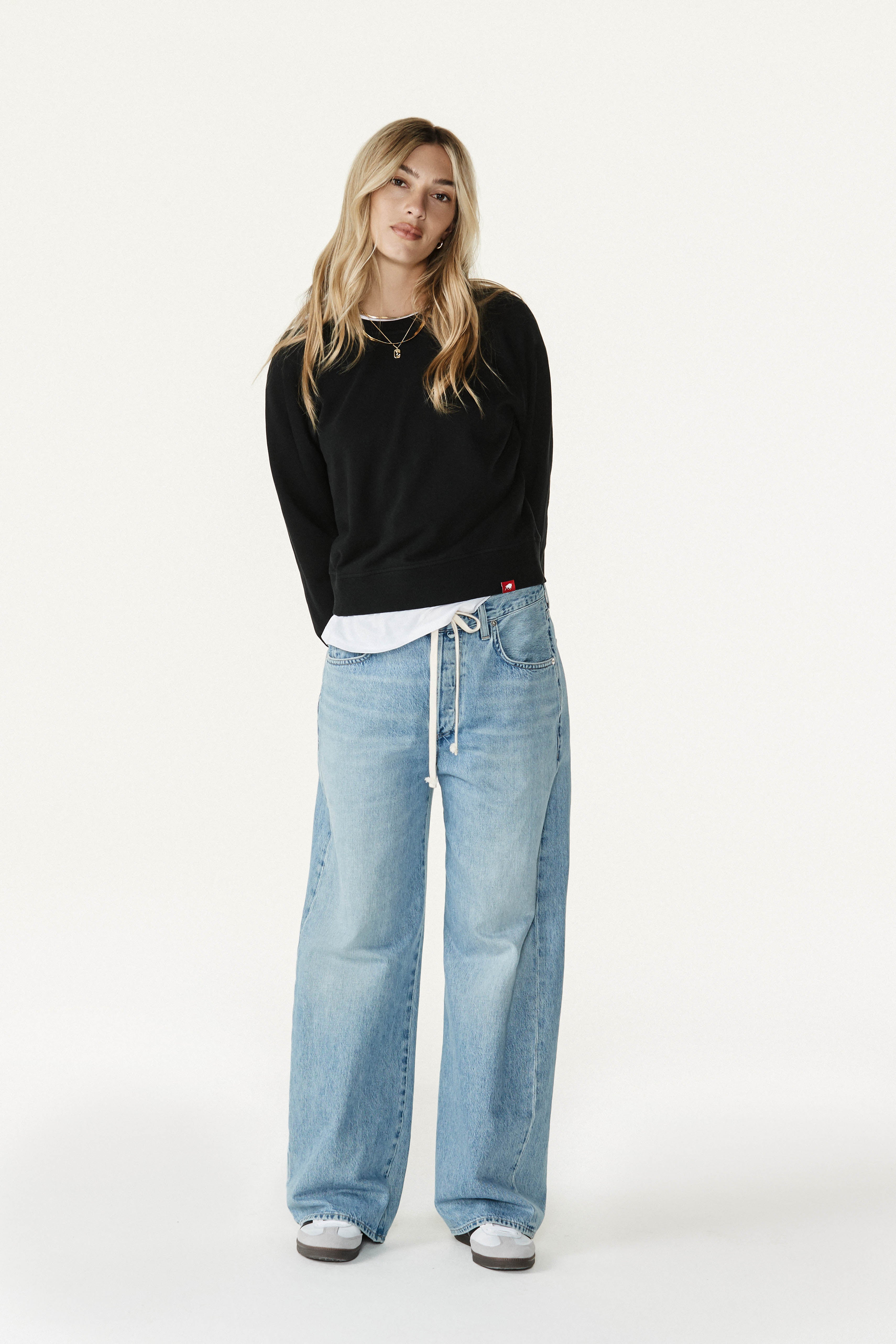 WOMEN'S ASHLYN CREWNECK - Sportiqe Apparel