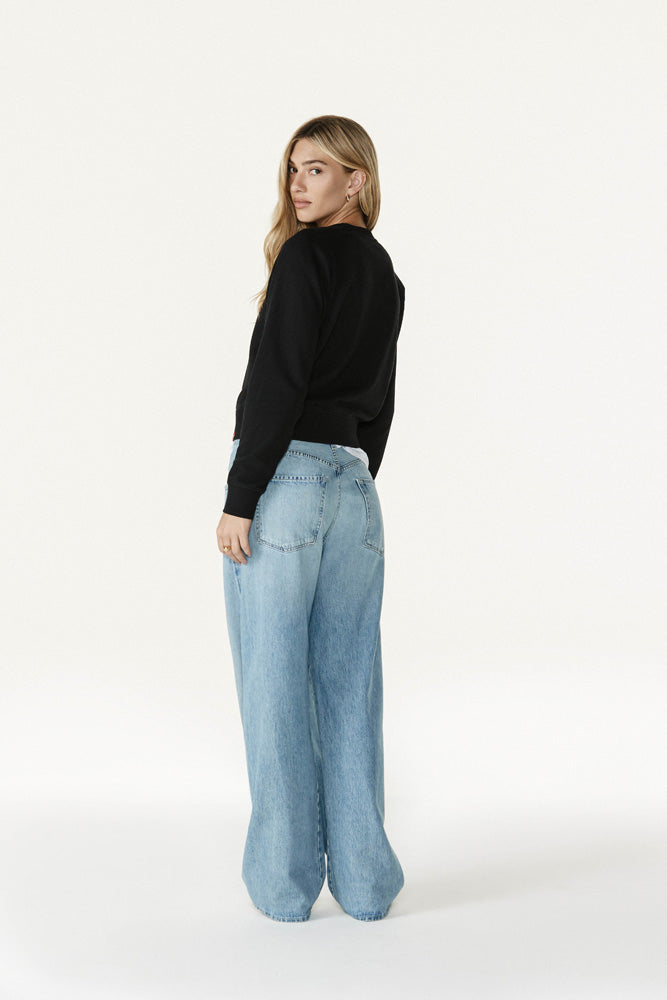 WOMEN'S ASHLYN CREWNECK - Sportiqe Apparel