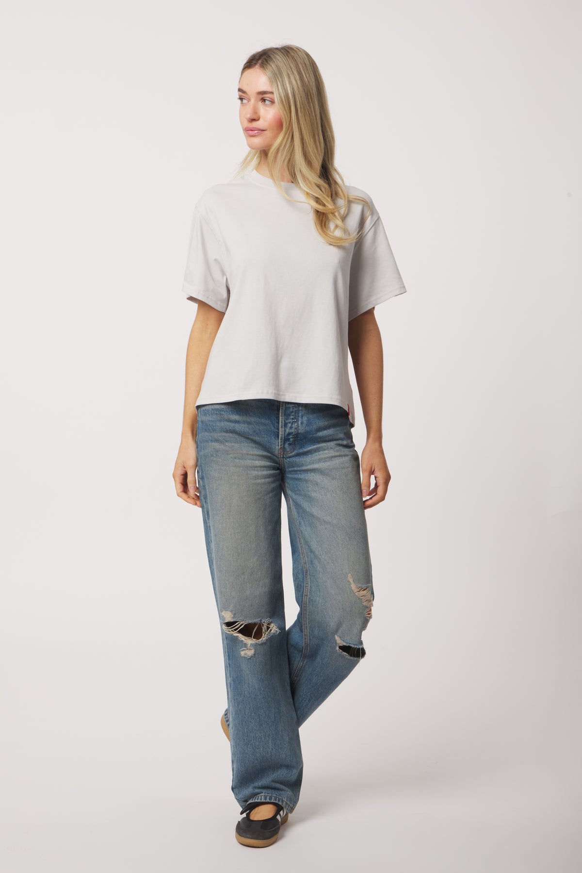 WOMEN'S DOVE CARTER TEE - Sportiqe Apparel