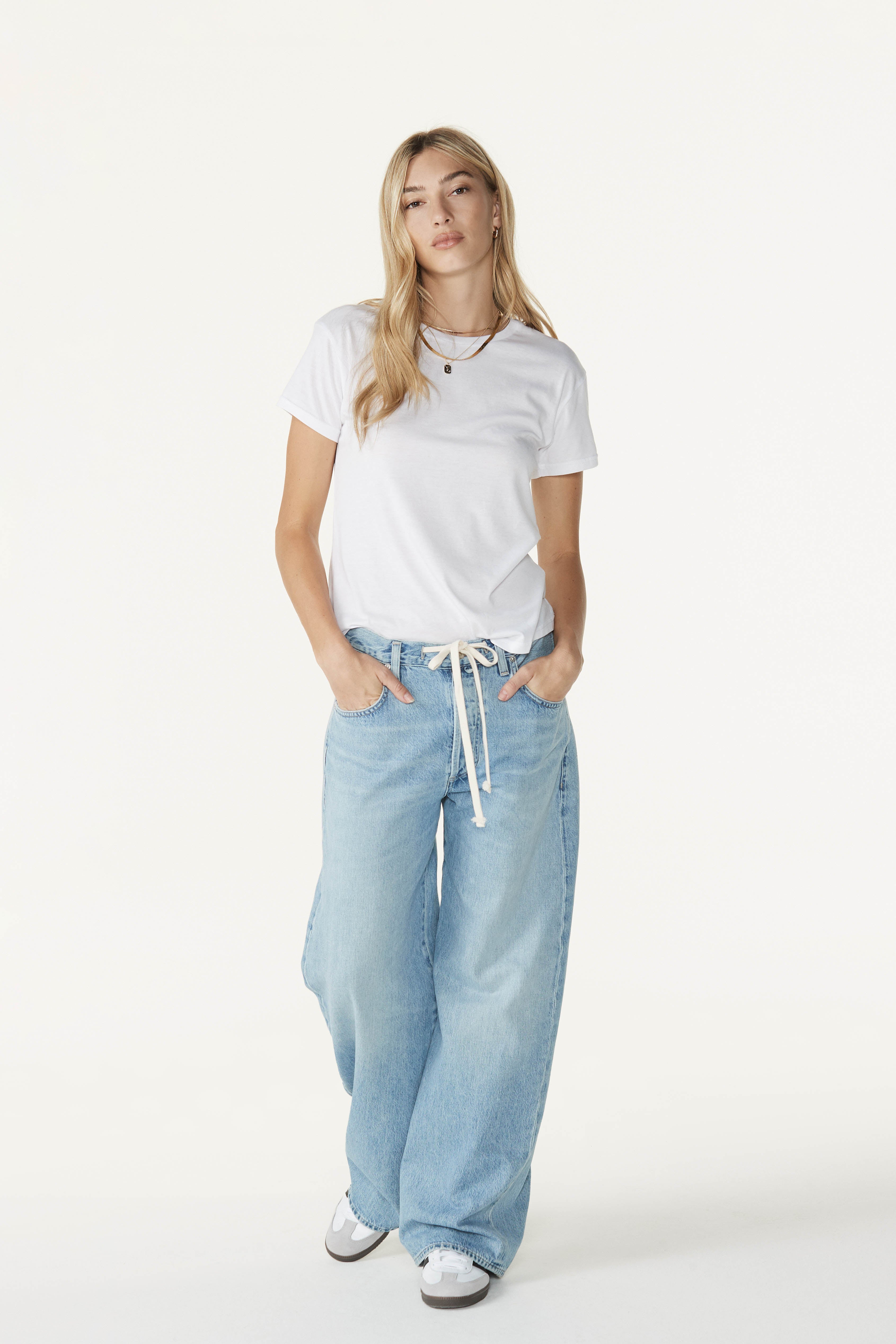 WOMEN'S PHOEBE TEE - Sportiqe Apparel