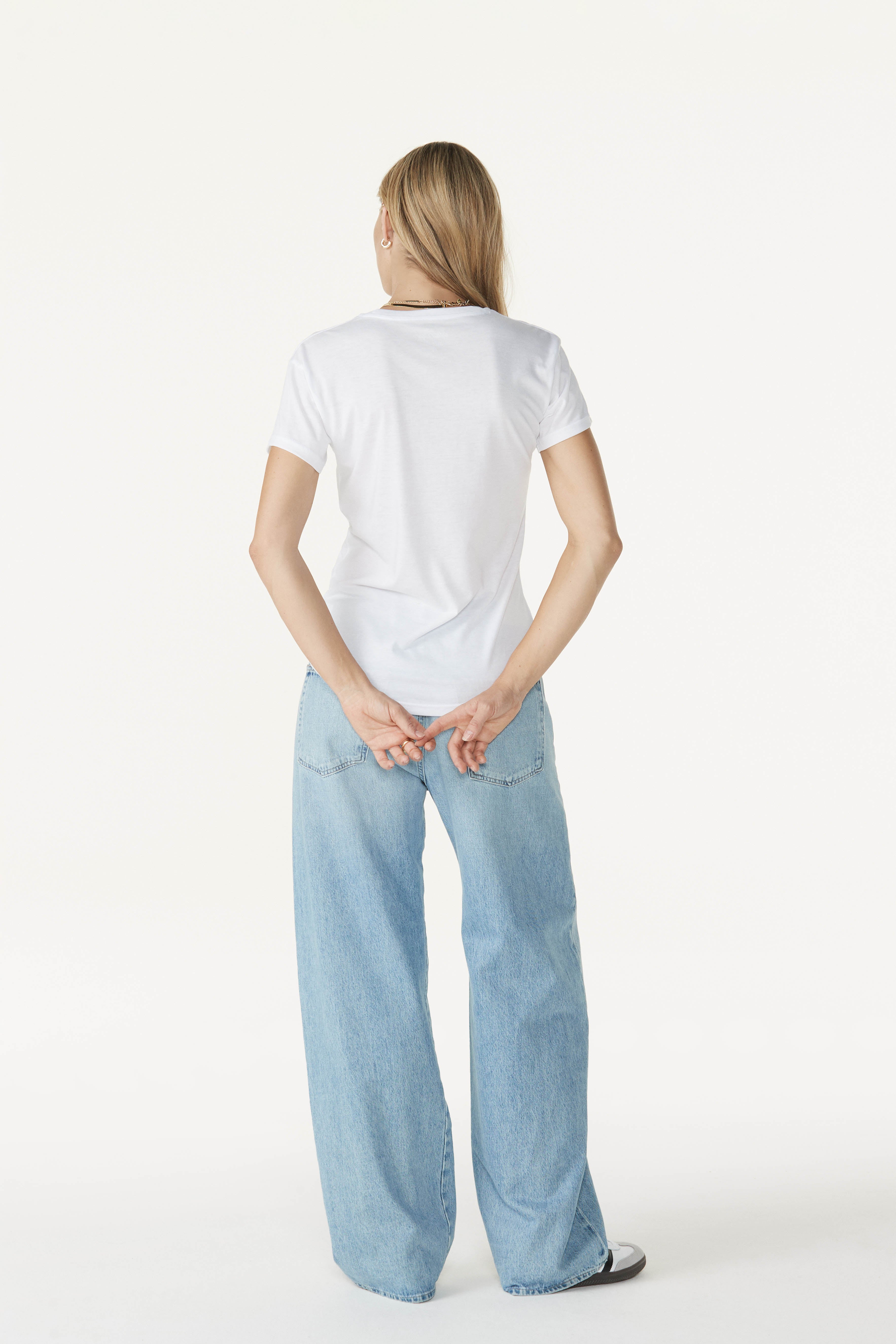 WOMEN'S PHOEBE TEE - Sportiqe Apparel
