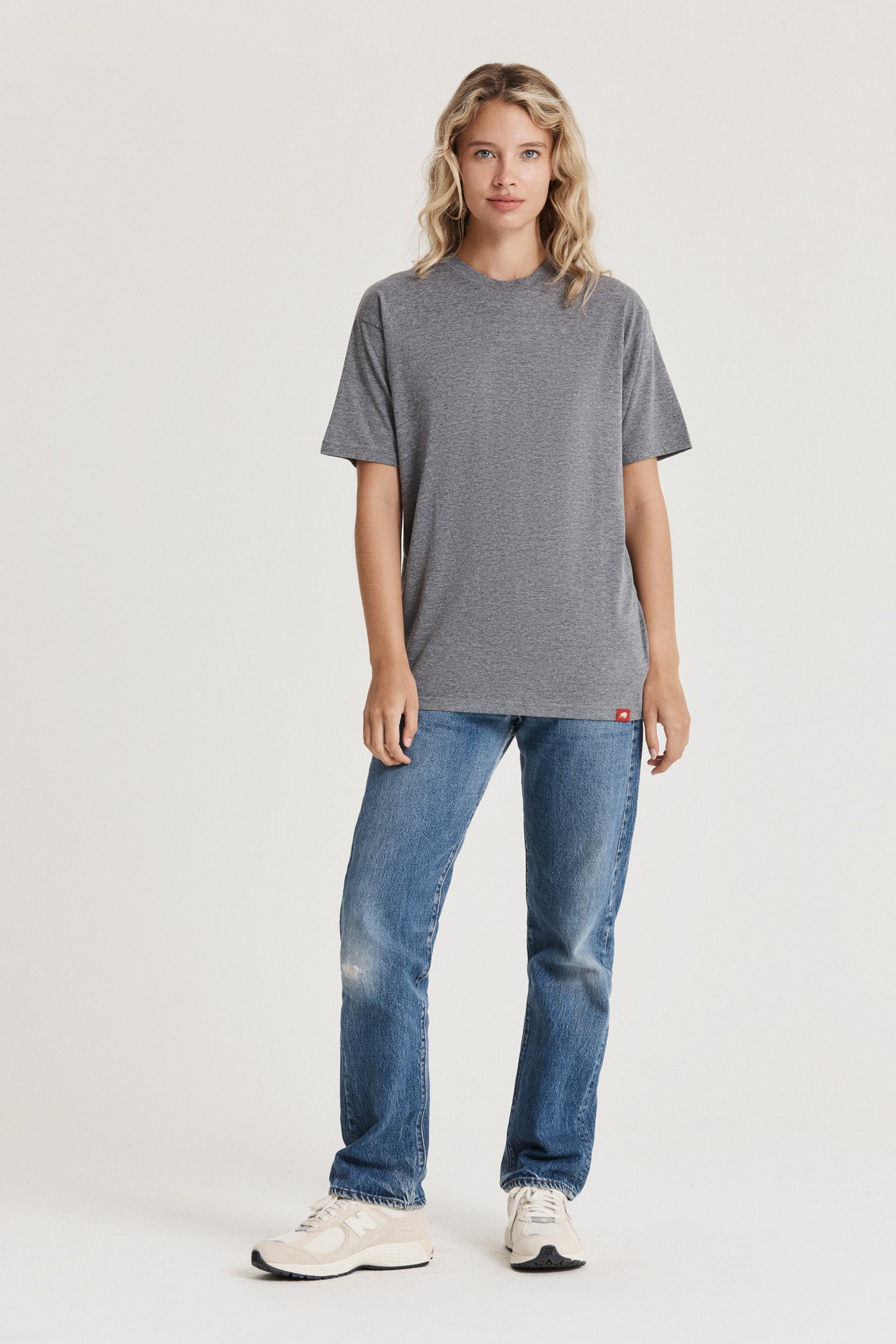 SPORTIQE WOMEN'S CLASSIC COMFY TEE
