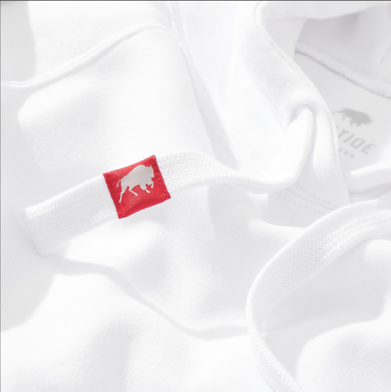 sportiqe-olsen-hoodie-string-detail