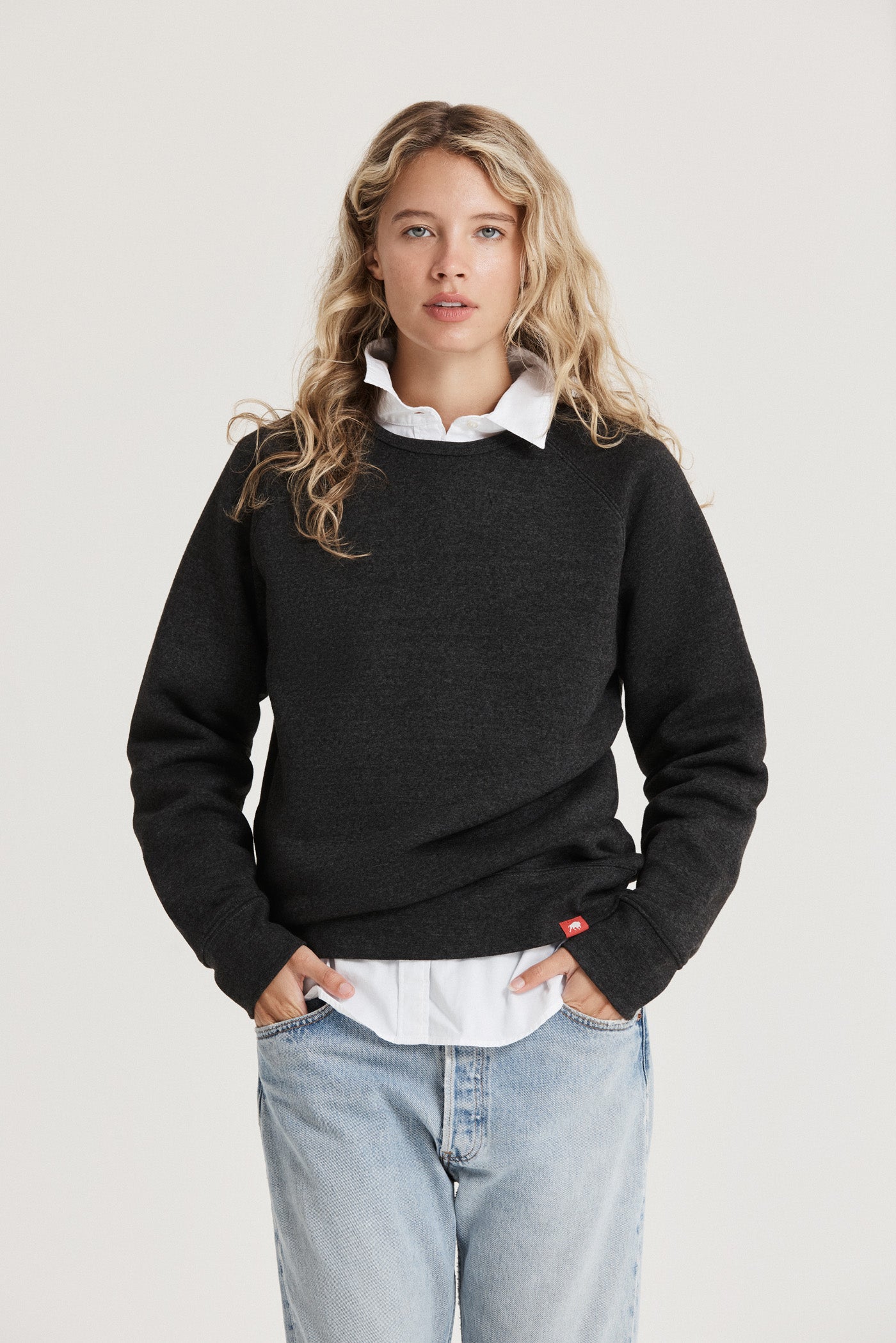 SPORTIQE  WOMEN'S OLSEN CREWNECK SWEATSHIRT