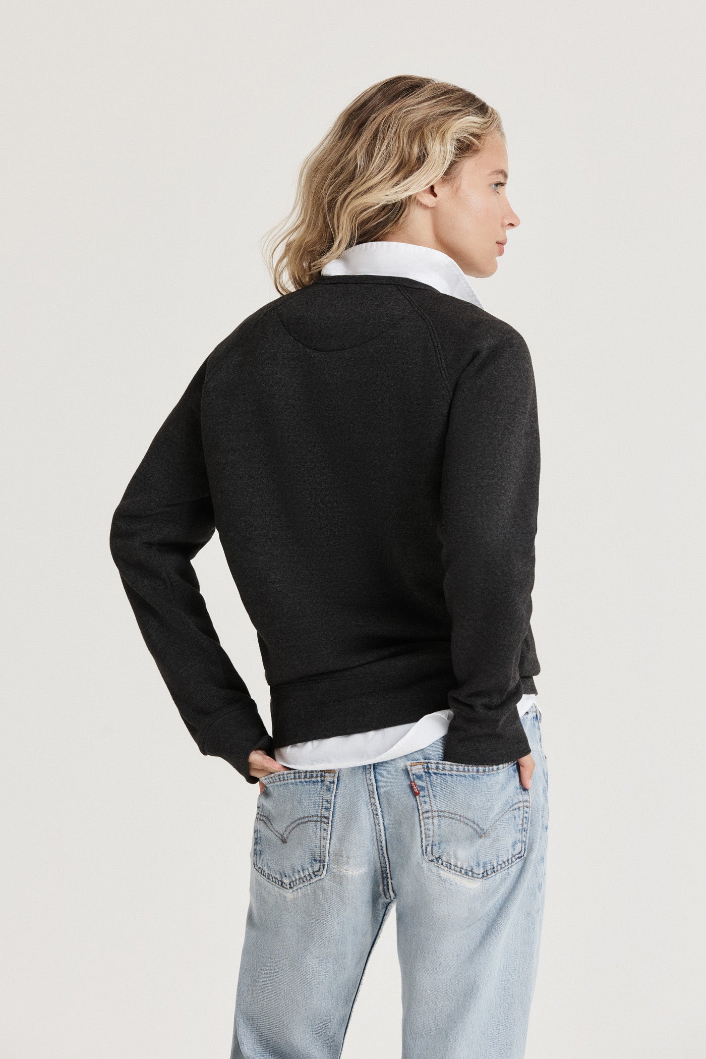 SPORTIQE  WOMEN'S OLSEN CREWNECK SWEATSHIRT