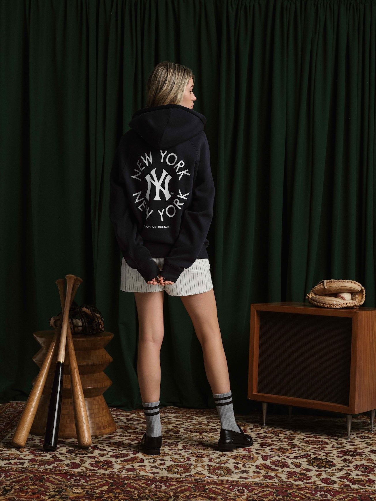 CENTER FIELD FRANK SINATRA x NYY OLSEN HOODIE
